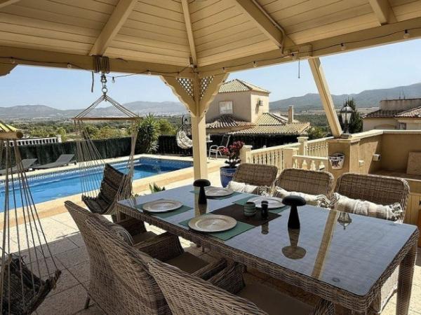 Chalet independiente en venta en Casa o chalet en Castalla, Castalla
thumbnail 1