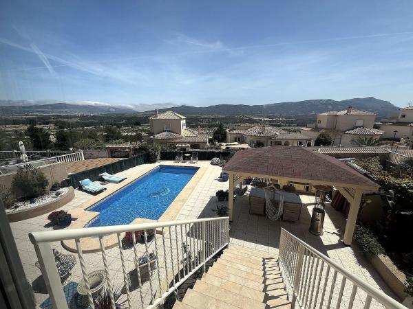 Chalet independiente en venta en Casa o chalet en Castalla, Castalla
 photo 4