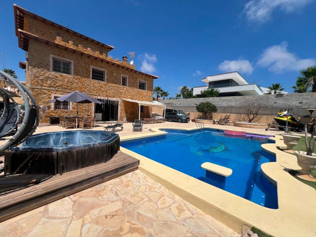 Sale of independent chalet in Casa o chalet independiente en San Fulgencio, San Fulgencio
photo 2