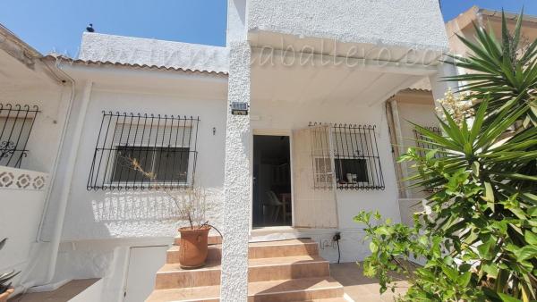 Chalet adosado en venta en  Pinar de Campoverde , Pilar de la Horadada photo 4