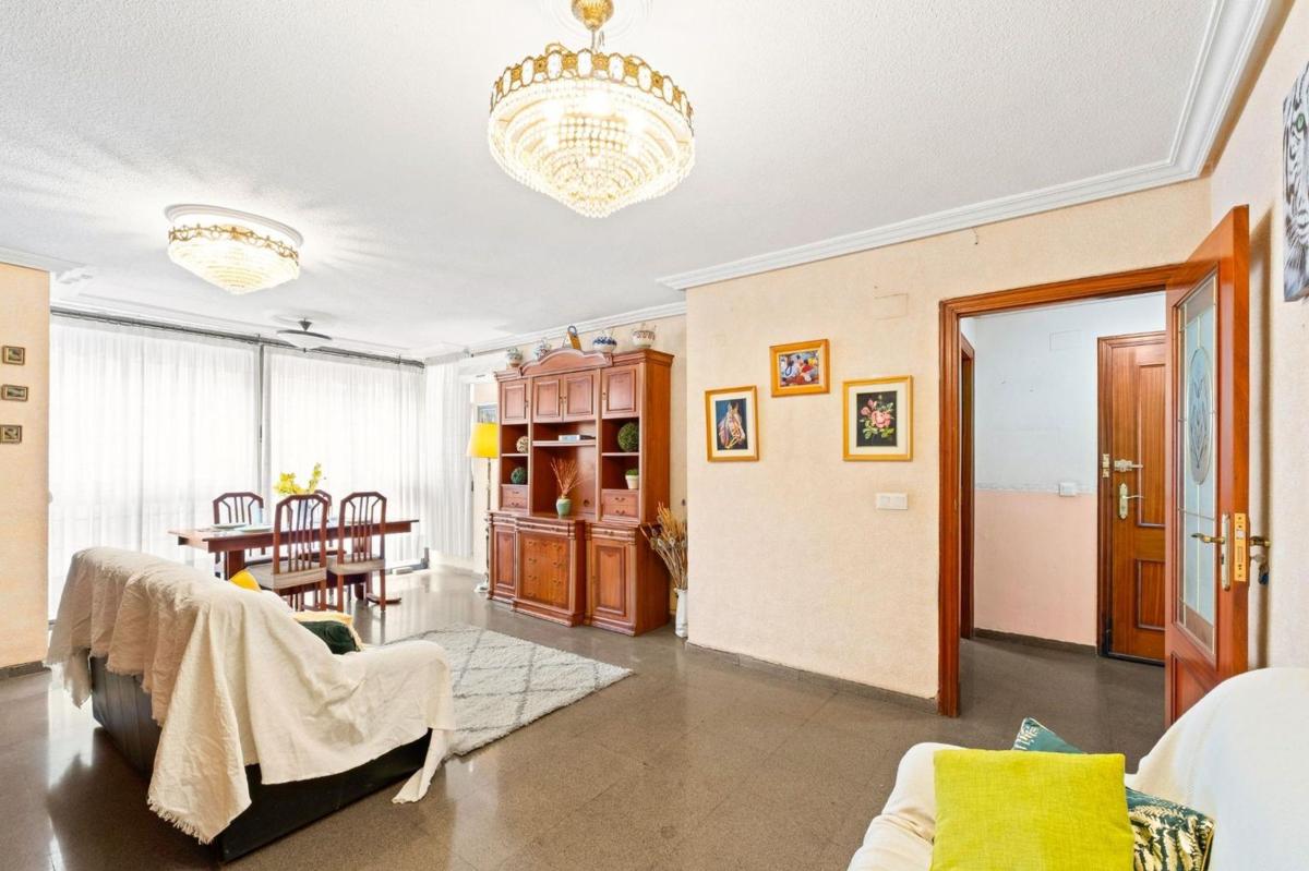 Venta de piso en Piso en Calle Devesa, Altozano, Alicante / Alacant, Alicante / Alacant
photo 5