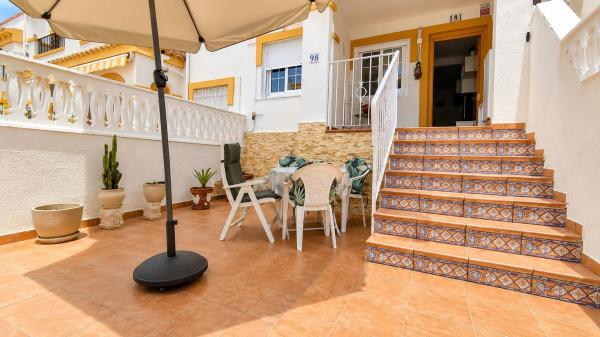 Частный шале на продаже в  Casa o chalet independiente en Gran Vista-Olivo de Oro, Gran Alacant, Гран-Алакант photo 4