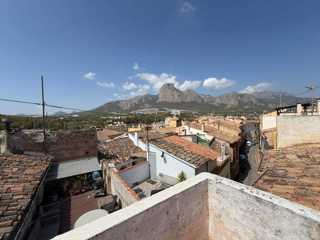 Properties for sale and rent in Spain photo 2