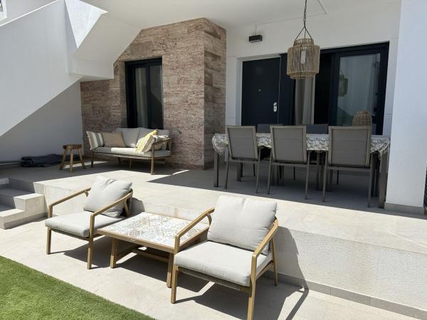 Venta de piso en Piso en Calle Reina Victoria, 45, Mil Palmeras, Pilar de la Horadada, Pilar de la Horadada
 photo 1