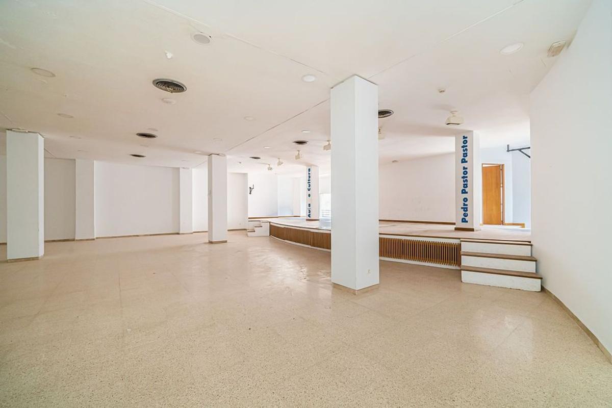 Properties for sale and rent in Spain photo 2