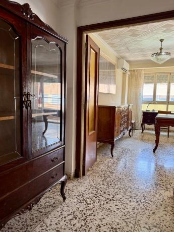 Apartment for sale in  Piso en Benalúa, Alicante / Alacant, Alicante photo 4
