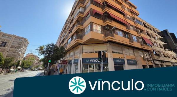 Sale of flat in Piso en Calle Primitivo Pérez, 26, Campoamor, Alicante / Alacant, Alicante
photo 1