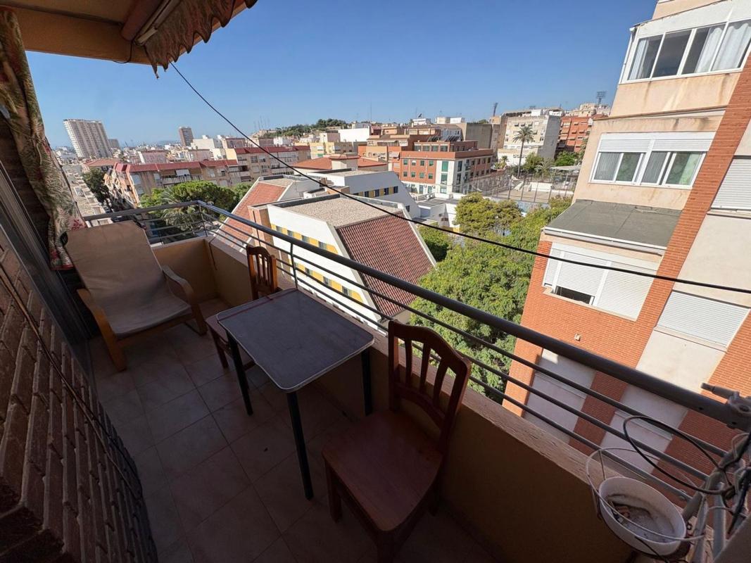 Venta de piso en Piso en Calle Primitivo Pérez, 26, Campoamor, Alicante / Alacant, Alicante / Alacant
 photo 2