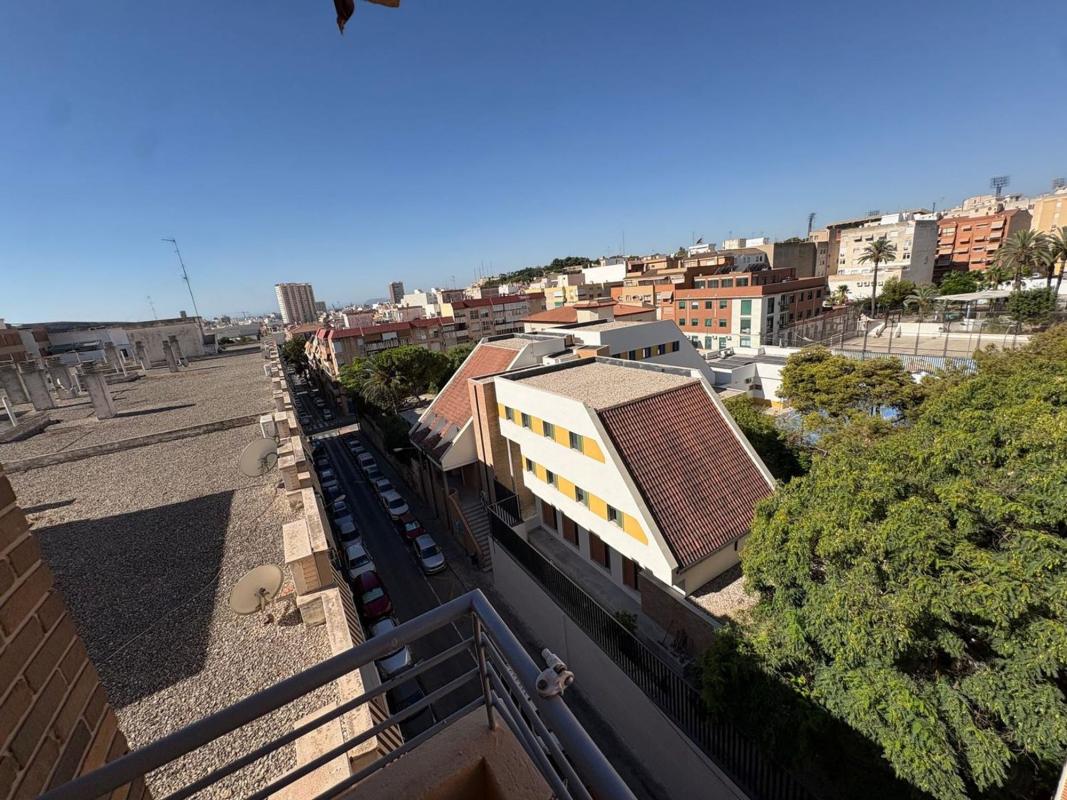 Venta de piso en Piso en Calle Primitivo Pérez, 26, Campoamor, Alicante / Alacant, Alicante / Alacant
 photo 3