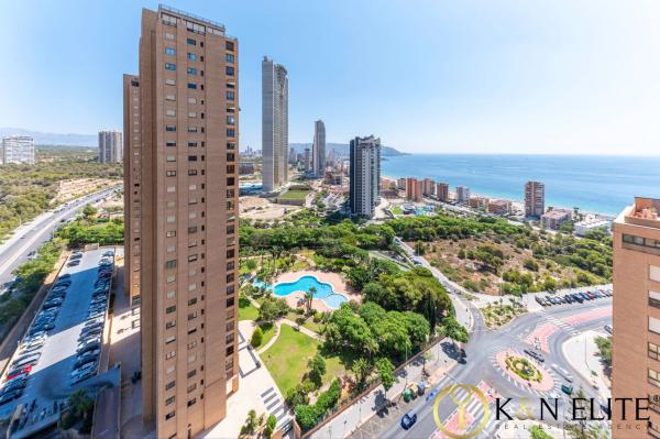 Venta de piso en Piso en Avenida Murtal, Playa de Poniente, Benidorm, Benidorm
thumbnail 2
