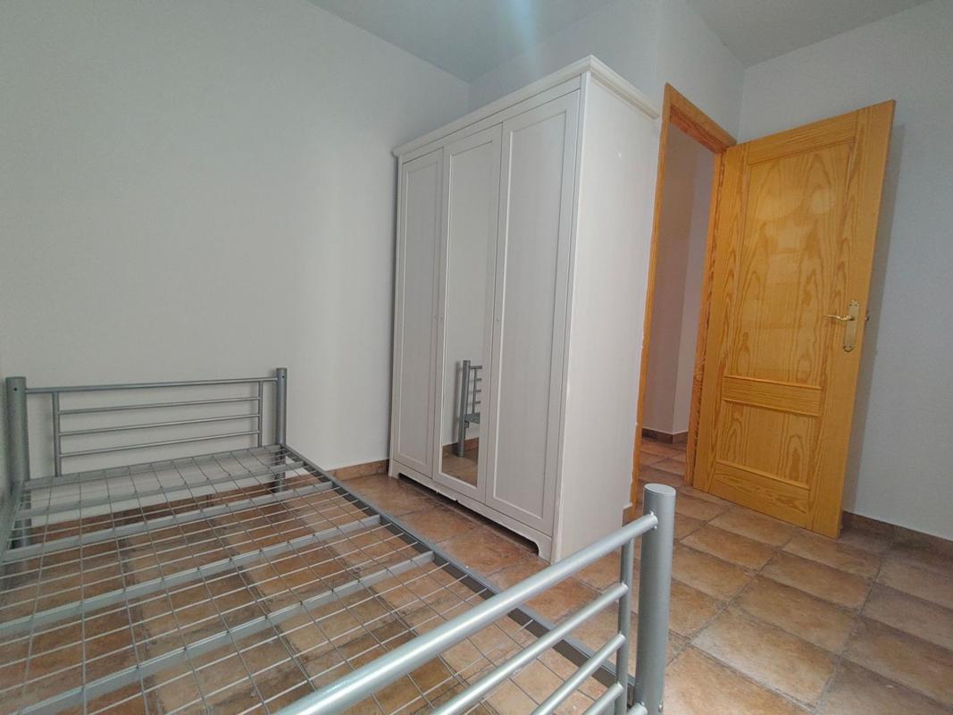 Venta de piso en Piso en Espronceda, Carolinas Bajas, Alicante / Alacant, Alicante / Alacant
photo 2