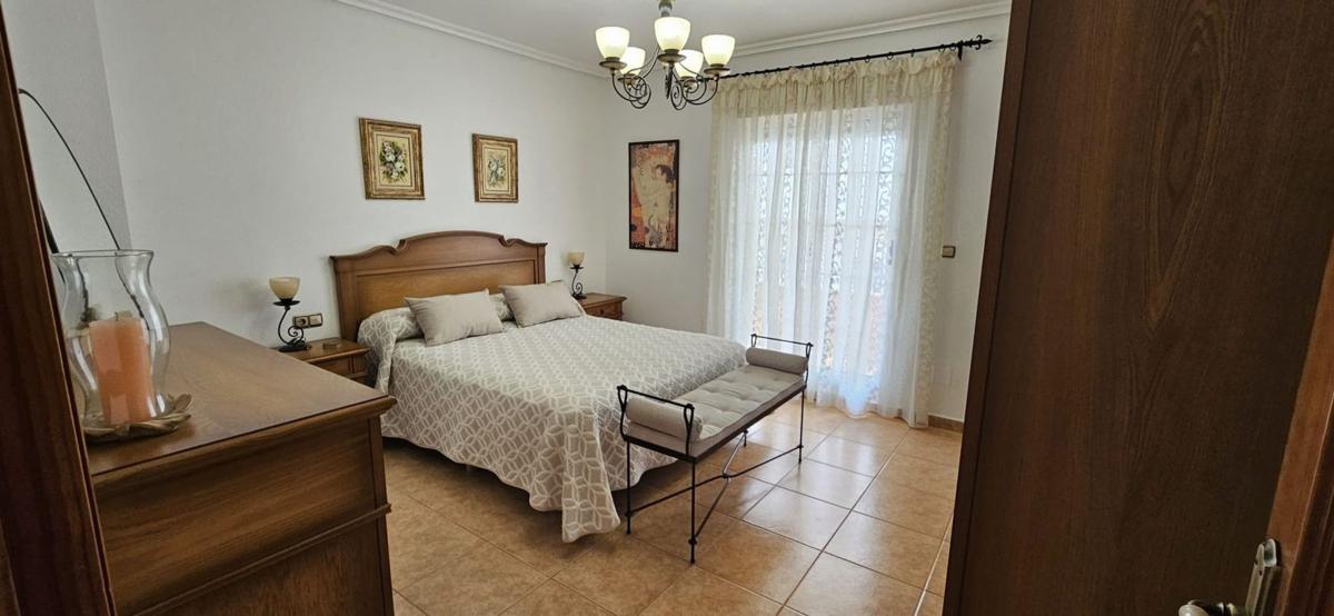 Продажа таунхауса в Chalet adosado en Calle San Mateo, 25, Los Montesinos , Лос-Монтесинос photo 5
