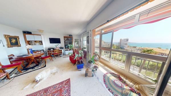 Venta de piso en Piso en Avenida de Dénia, Raval Roig-Virgen del Socorro, Alicante / Alacant, Alicante / Alacant
thumbnail 2