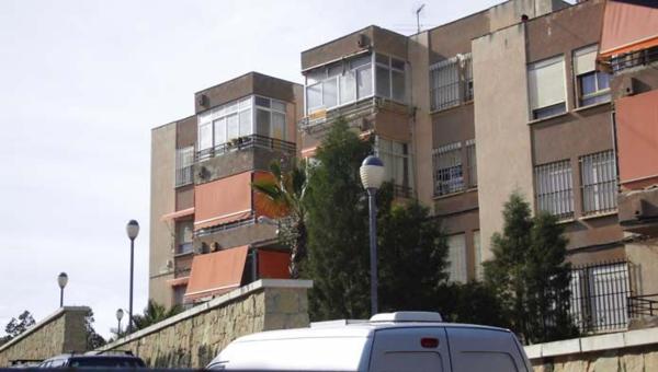 Sprzedaż mieszkania w Piso en Calle Alfaz del Pi, 4, Juan XXIII, Alicante / Alacant, Alicante / Alacant
thumbnail 2