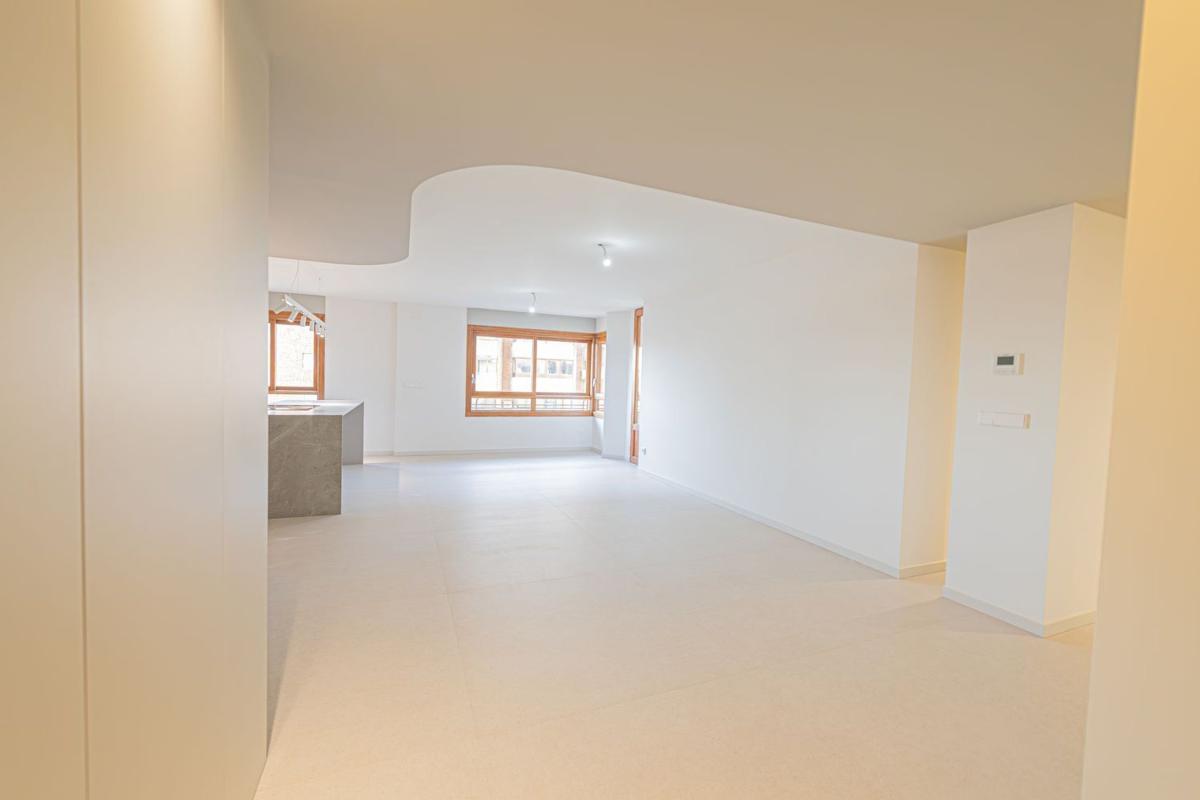 Venta de piso en Piso en Avenida Alfonso El Sabio, 24, Mercado, Alicante / Alacant, Alicante / Alacant
photo 2