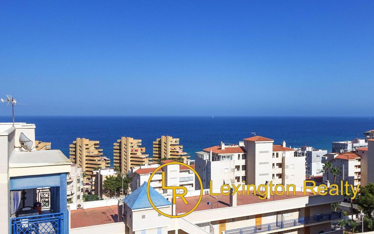 Venta de piso en Piso en Avenida Costa Blanca s/n, Arenales del Sol, Elche / Elx, Elche / Elx
 photo 2