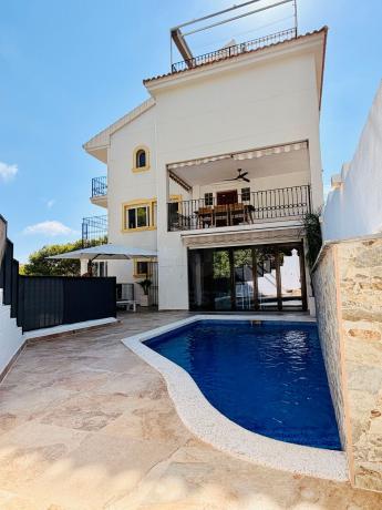 Chalet independiente en venta en Casa o chalet en Calle Serra Puig Campana, 30, Montebello - Nou Espai, La Nucia, La Nucia
 photo 2