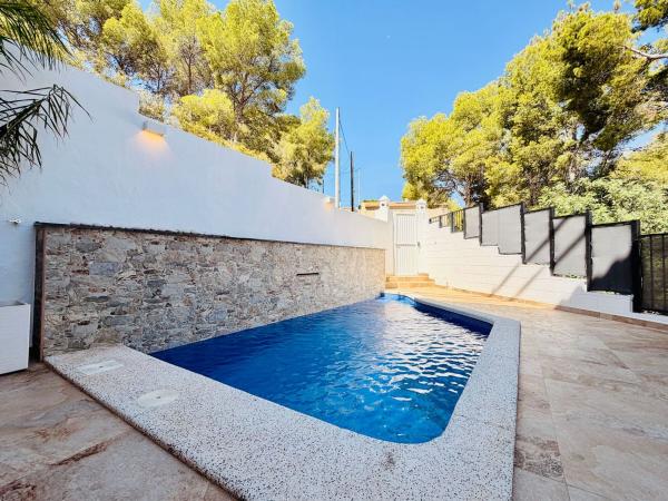 Chalet independiente en venta en Casa o chalet en Calle Serra Puig Campana, 30, Montebello - Nou Espai, La Nucia, La Nucia
 photo 3