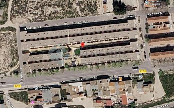 Chalet adosado en venta en  Chalet adosado en El Mercado, Villena , Villena photo 2