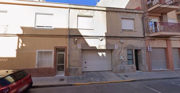 Chalet independiente en venta en Casa o chalet en Calle la Paz, Plaza Castelar - Mercado Central, Elda, Elda
photo 1