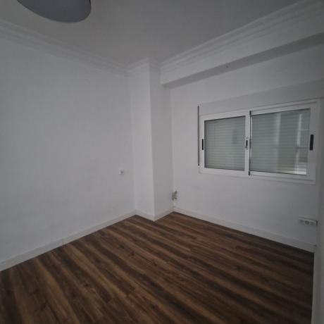 Venta de piso en Piso en Maestro Laporta, 5, Barri Zona Nord, Alcoy / Alcoi, Alcoy / Alcoi
thumbnail 2