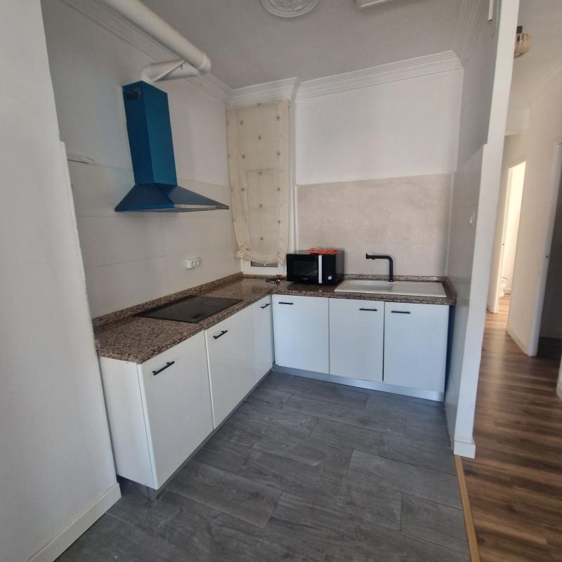 Продажа квартиры на Piso en Maestro Laporta, 5, Barri Zona Nord, Alcoy / Alcoi, Алкой
photo 4