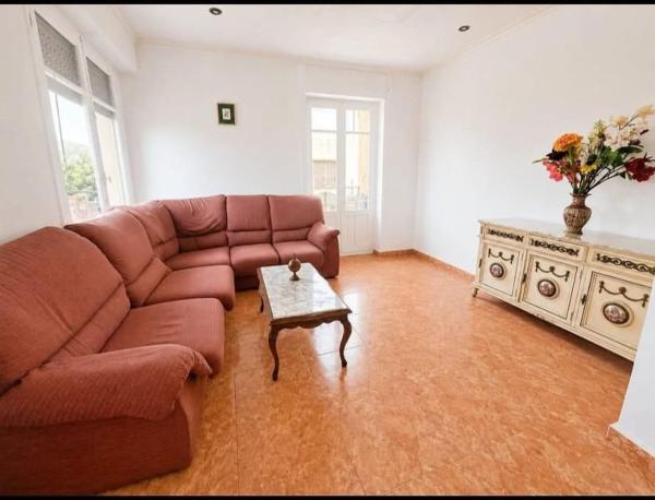 Venta de piso en Piso en Plaza de Toros - Avenida Chapí - Trinquete, Elda, Elda
photo 1