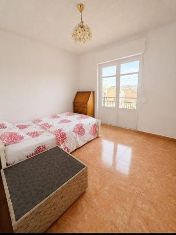 Venta de piso en Piso en Plaza de Toros - Avenida Chapí - Trinquete, Elda, Elda
 photo 4