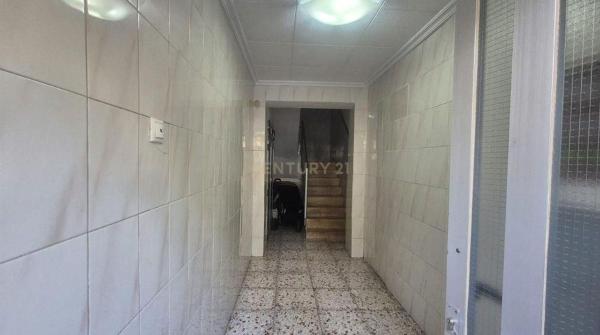Venta de piso en Piso en Calle Ginés García Esquitino, 93, Carrús Este, Elche / Elx, Elche / Elx
 photo 2