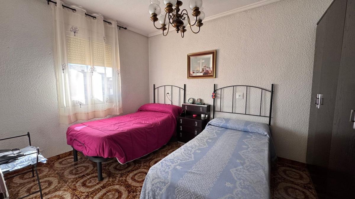 Sprzedaż mieszkania w Piso en Calle Benai, Carrús Oeste, Elche / Elx, Elche / Elx
 photo 4