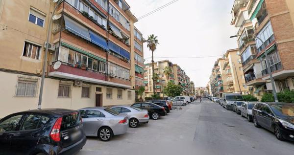 Venta de piso en Piso en Calle Villa de Chiva, Virgen del Remedio - Parque lo Morant, Alicante / Alacant, Alicante / Alacant
thumbnail 3