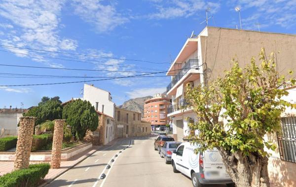 Chalet adosado en venta en Chalet adosado en Calle Reina Fabiola, Callosa de Segura , Callosa de Segura thumbnail 2