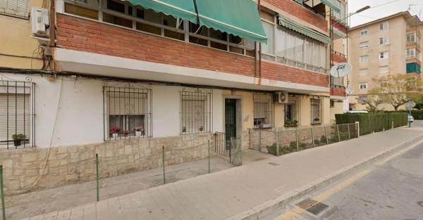 Venta de piso en Piso en Calle Cartagena, Virgen del Remedio - Parque lo Morant, Alicante / Alacant, Alicante / Alacant
photo 1