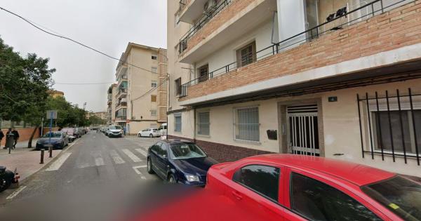 Chalet independiente en venta en Casa o chalet en Plaza de las Escuelas, Virgen del Remedio - Parque lo Morant, Alicante / Alacant, Alicante / Alacant
 photo 2