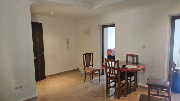 Квартира на продажу на  Piso en Calle los Pueblos, Virgen del Remedio - Parque lo Morant, Alicante / Alacant, Аликанте / Алакант photo 2