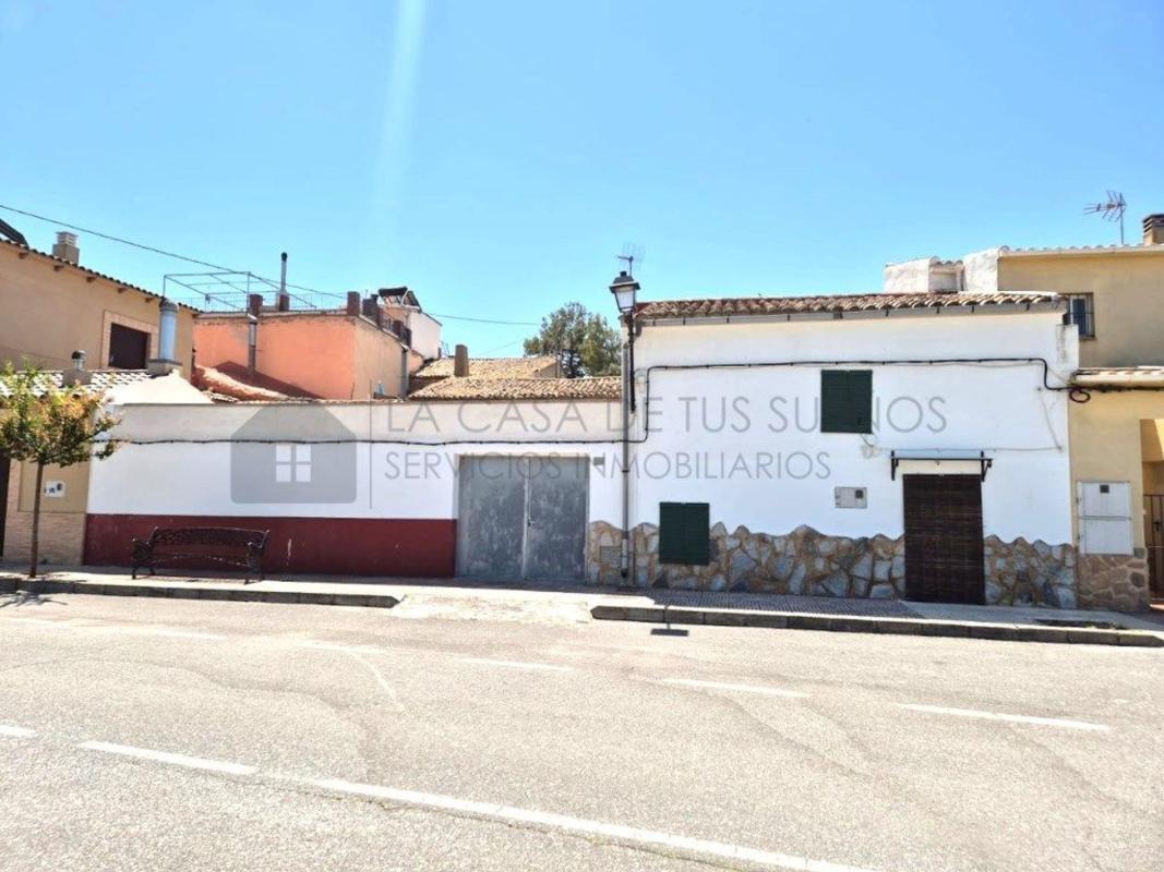 Sprzedaż niezależnego domku jednorodzinnego w Casa o chalet independiente en Avenida Villena, Campo de Mirra, Campo de Mirra photo 2