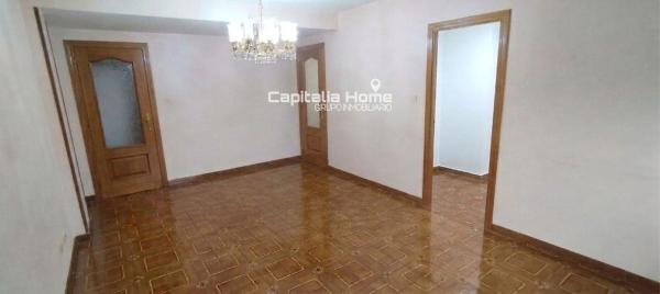 Venta de piso en Piso en Calle Enginyer Colomina Raduán, Barri Zona Nord, Alcoy / Alcoi, Alcoy / Alcoi
thumbnail 3