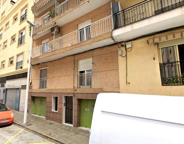 Venta de piso en Piso en Calle Leopoldo Vicente Serrano, Toscar, Elche / Elx, Elche / Elx
 photo 1