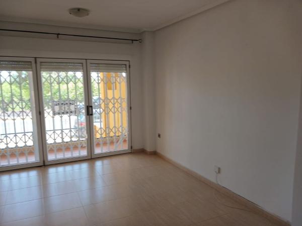 Продажа квартиры на Piso en Avenida de Almoradí, 70, Daya Nueva, Дая Нueva
thumbnail 3