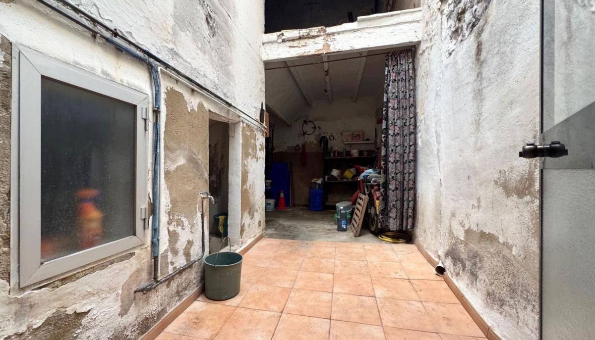 Properties for sale and rent in Spain photo 3