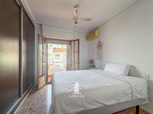 Chalet pareado en Calle Severiano Ballesteros, Puerto, Santa Pola thumbnail 2