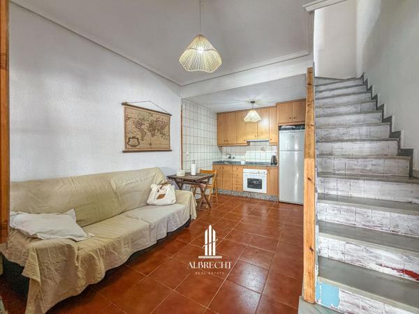 Chalet pareado en Calle Severiano Ballesteros, Puerto, Santa Pola thumbnail 3