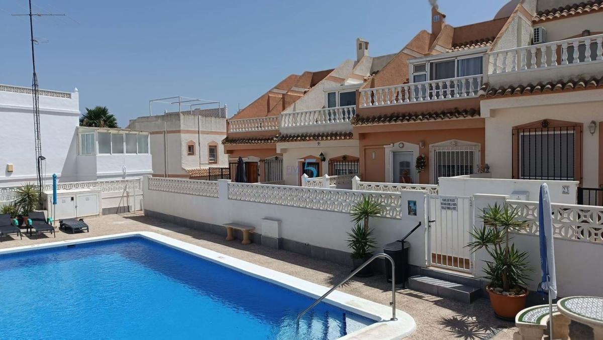 Продажа отдельного шале в Casa o chalet en Centro, San Miguel de Salinas, Сан-Мигель-де-Салинас photo 1
