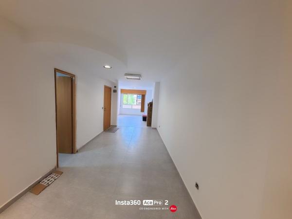 Venta de piso en Piso en Calle Pinoso, Carolinas Altas, Alicante / Alacant, Alicante / Alacant
thumbnail 2