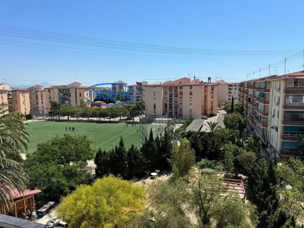 Venta de piso en Piso en Virgen del Remedio - Parque lo Morant, Alicante / Alacant, Alicante / Alacant
photo 4