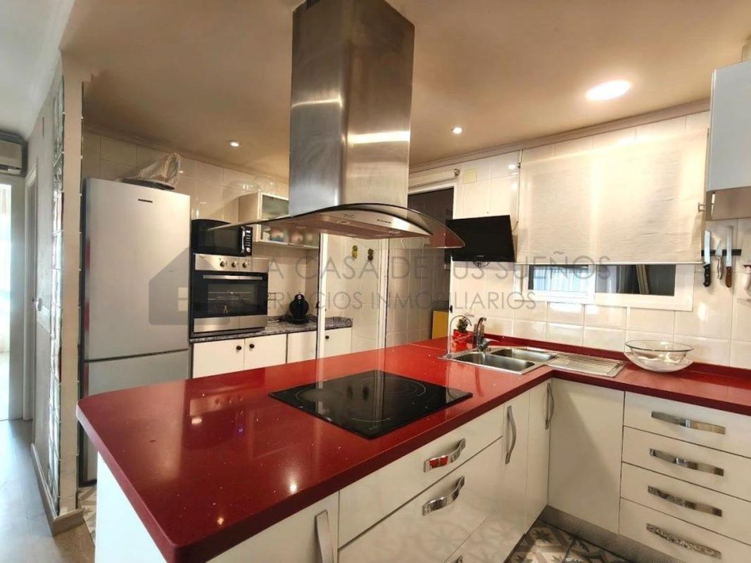 Sale of apartment in Piso en Calle Mtr Valera, Sax, Sax
photo 1