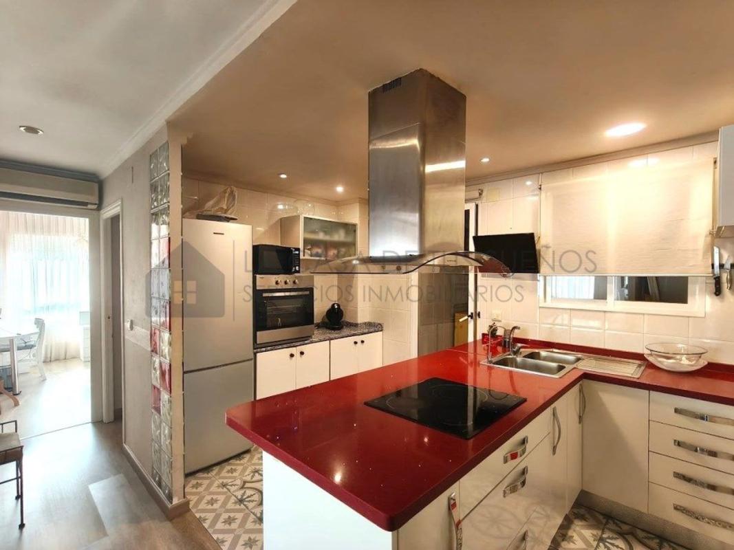 Sale of apartment in Piso en Calle Mtr Valera, Sax, Sax
photo 2