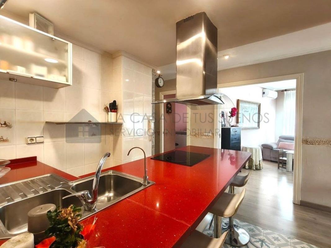 Sale of apartment in Piso en Calle Mtr Valera, Sax, Sax
photo 5