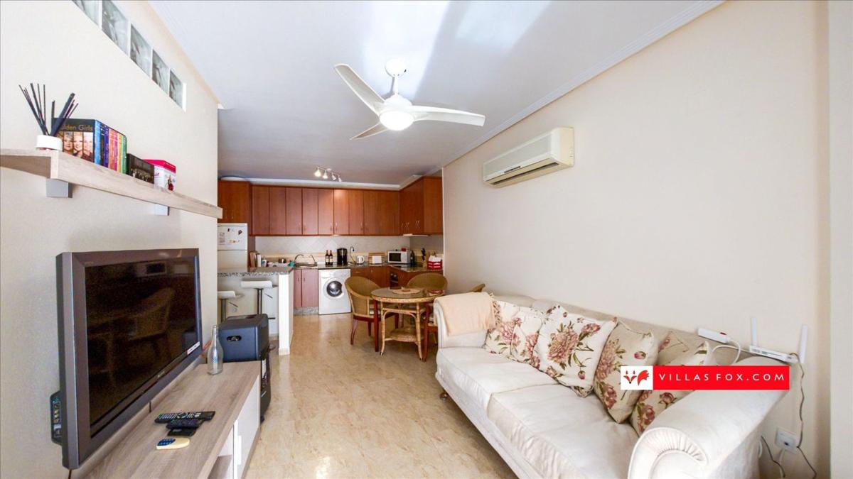 Sale of apartment in Piso en Calle Maestro Serrano, 15, Centro, San Miguel de Salinas, San Miguel de Salinas
 photo 5