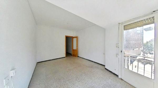 Sale of flat in Piso en Raval de Santa Teresa-El Asilo, Elche / Elx, Elche / Elx
 photo 2